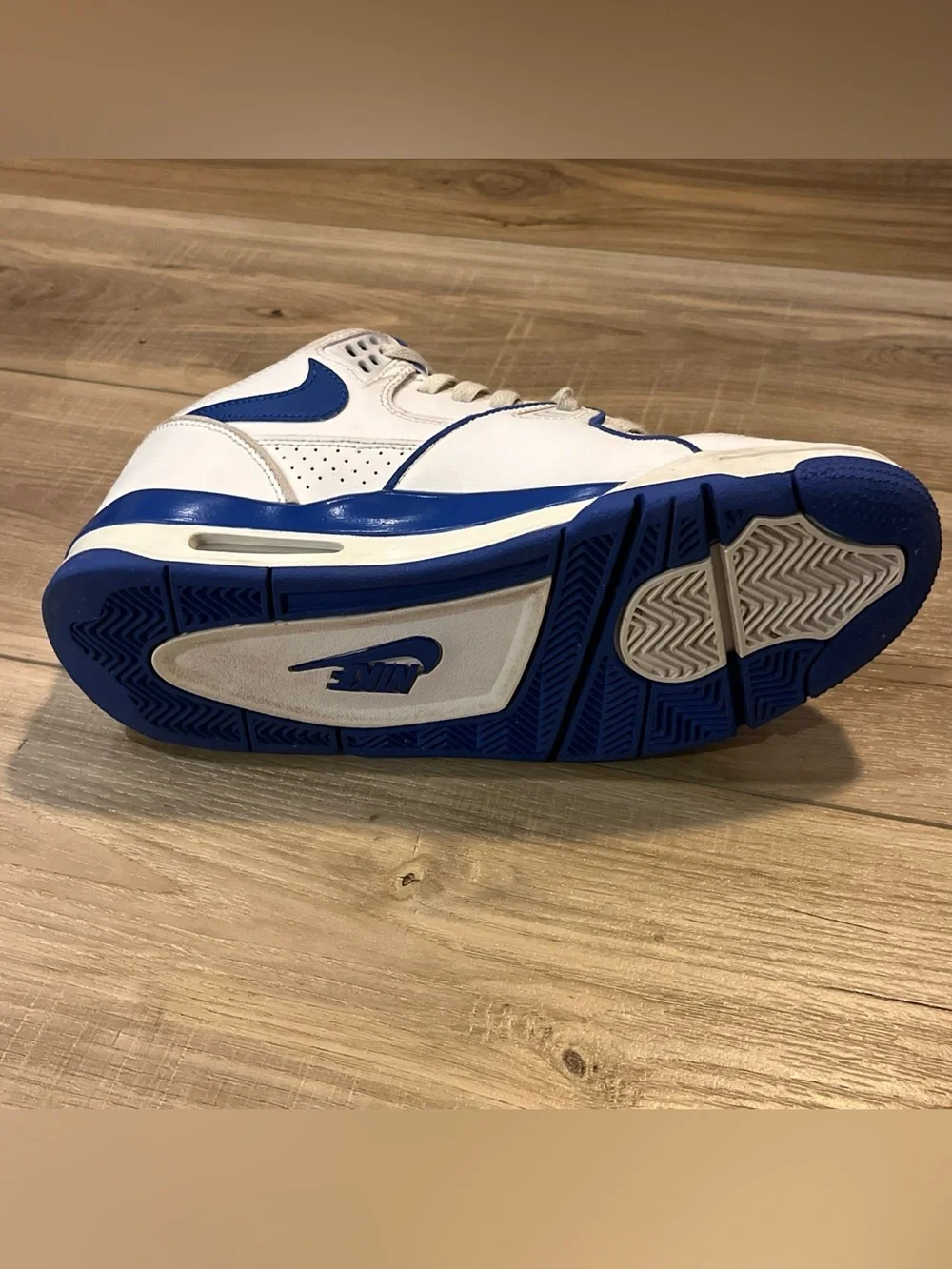 Nike Air Flight 89 Low Men's Size 8 White / Hyper Royal (FZ3045-100)